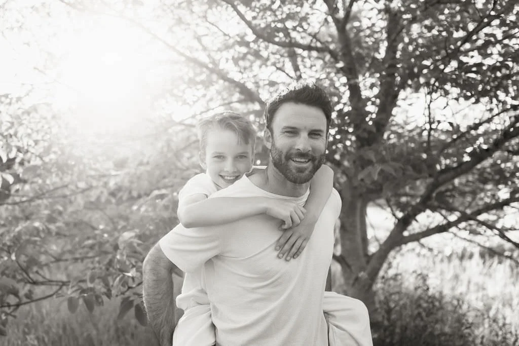 Cheltenham-outdoor-family-photographer-Morrow-17.jpg