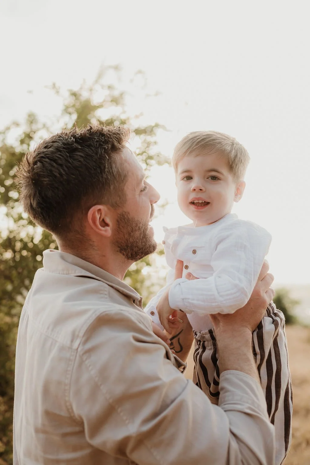 Cheltenham-outdoor-family-photographer-cox-6.jpg