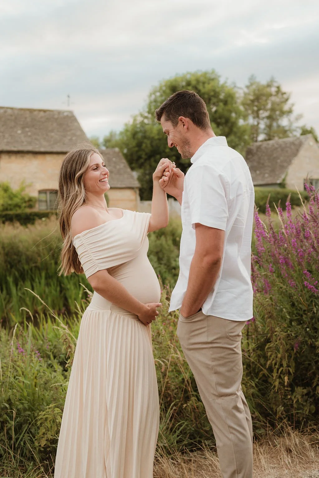 Cotswolds-outdoor-maternity-photographer-R&B-72.jpg