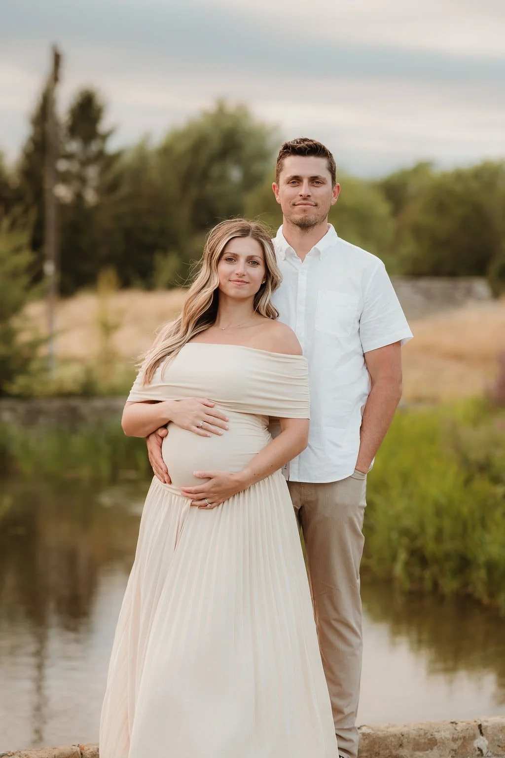 Cotswolds-outdoor-maternity-photographer-R&B-50.jpg