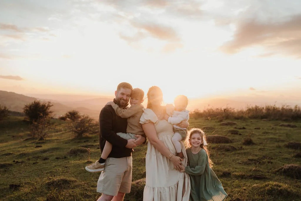 Cheltenham-outdoor-family-photographer-Mcinnes-102.jpg