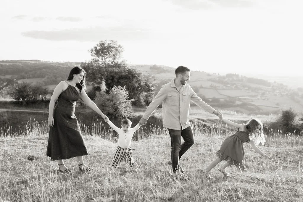 Cheltenham-outdoor-family-photographer-cox-67.jpg