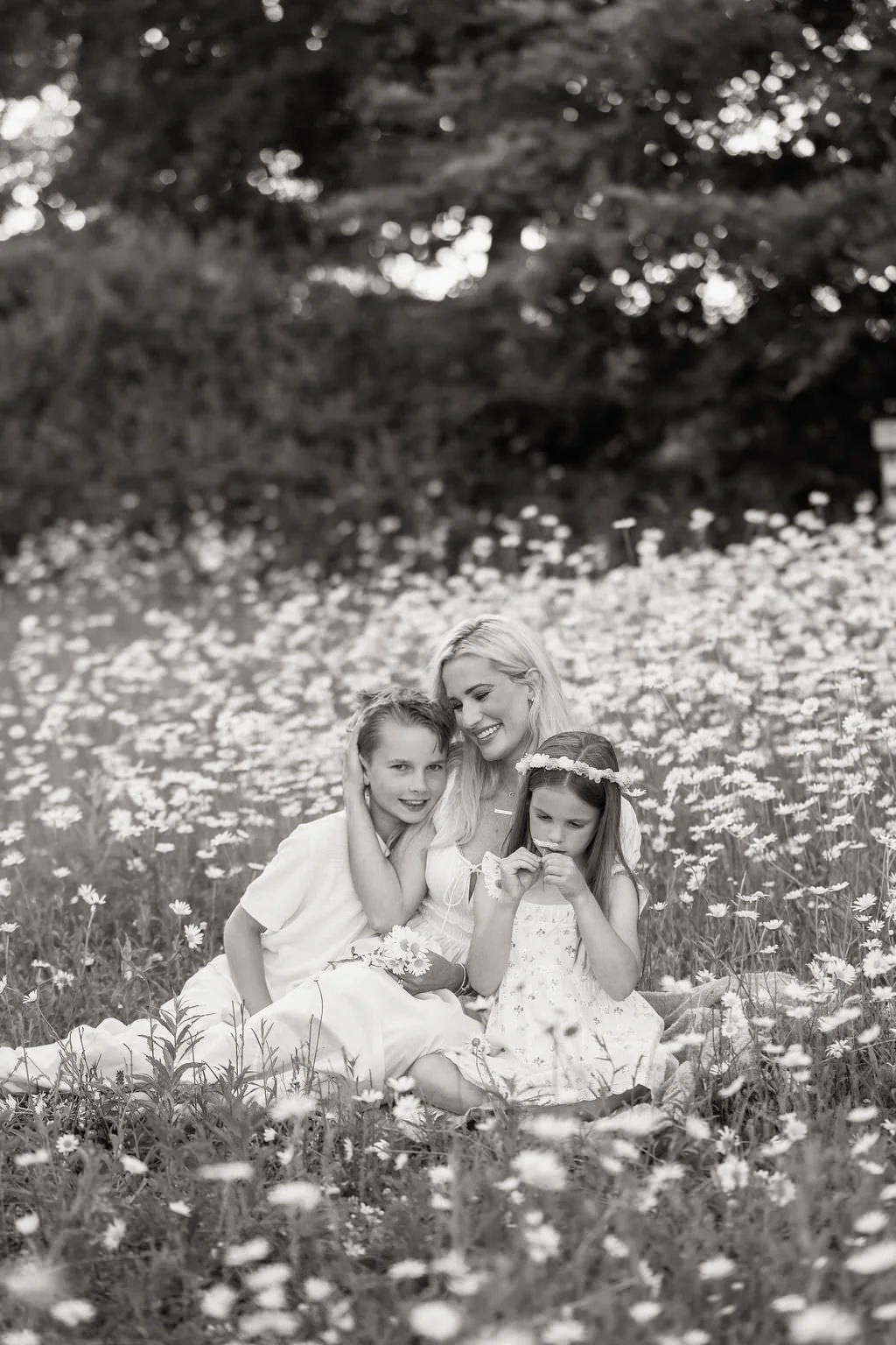 Cheltenham-outdoor-family-photographer-Morrow-35.jpg