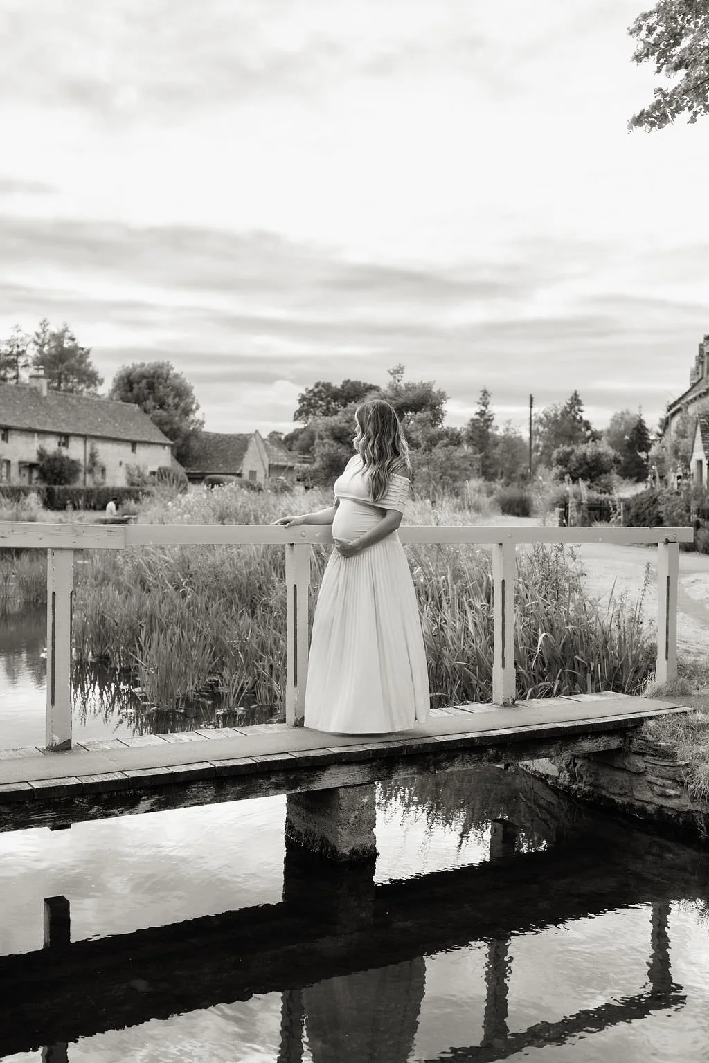 Cotswolds-maternity-photographer-R&B-39.jpg