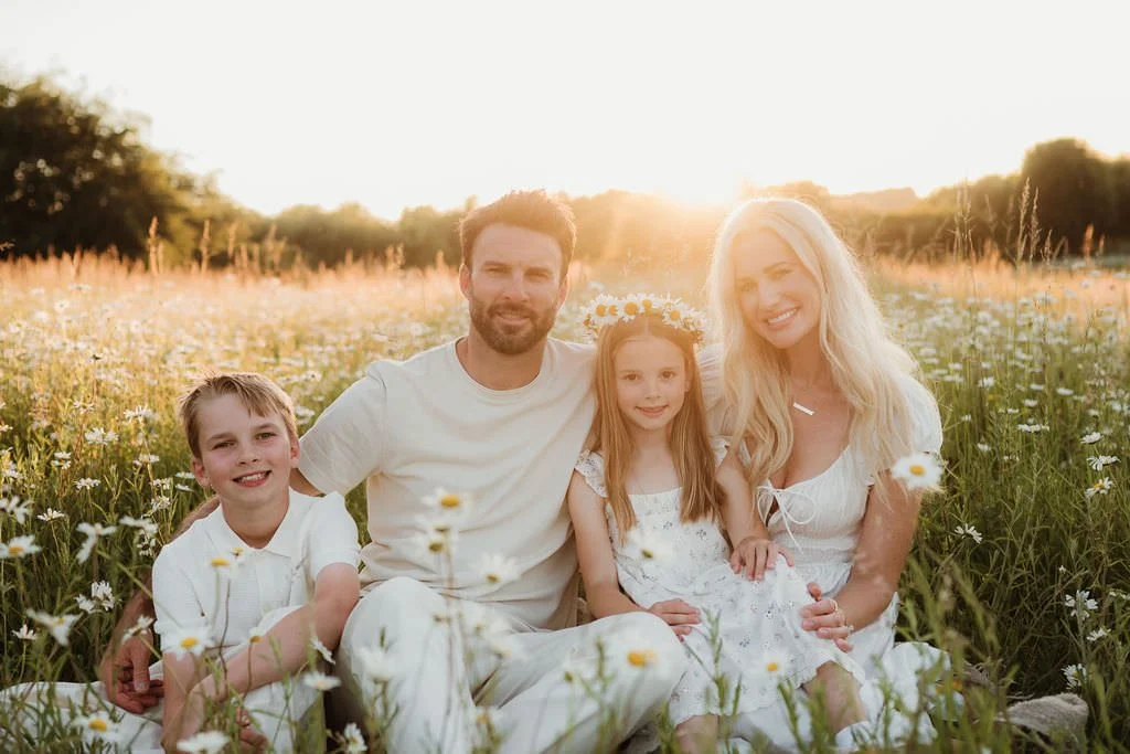 Cheltenham-outdoor-family-photographer-Morrow-79.jpg