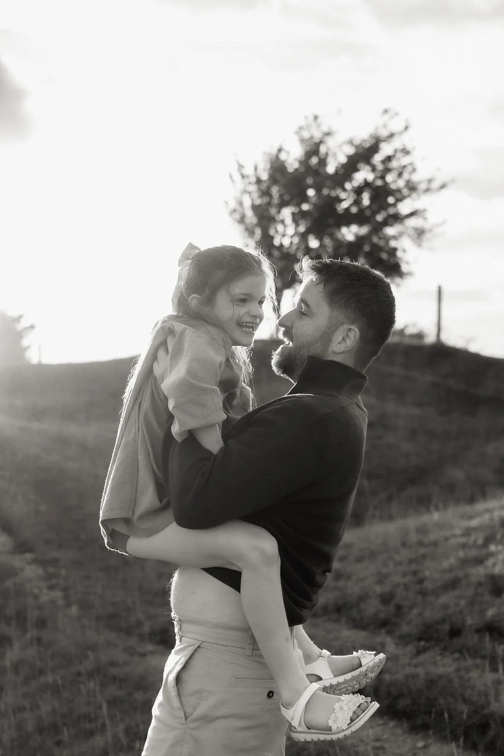 Cheltenham-outdoor-family-photographer-Mcinnes-34.jpg