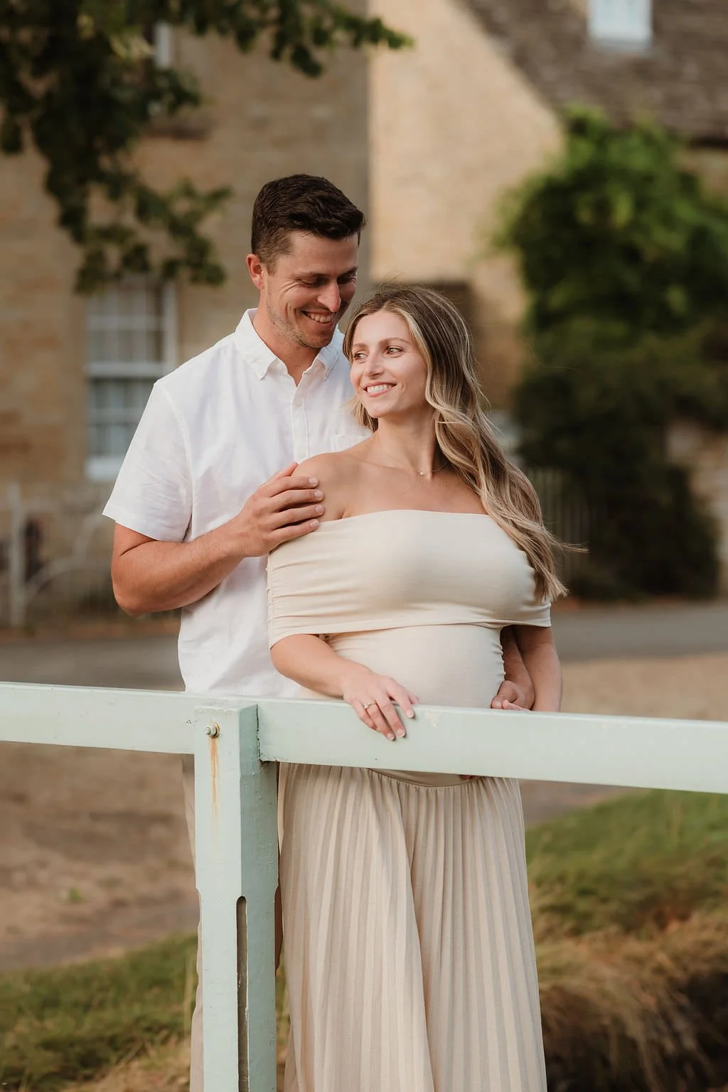 Cotswolds-outdoor-maternity-photographer-R&B-41.jpg
