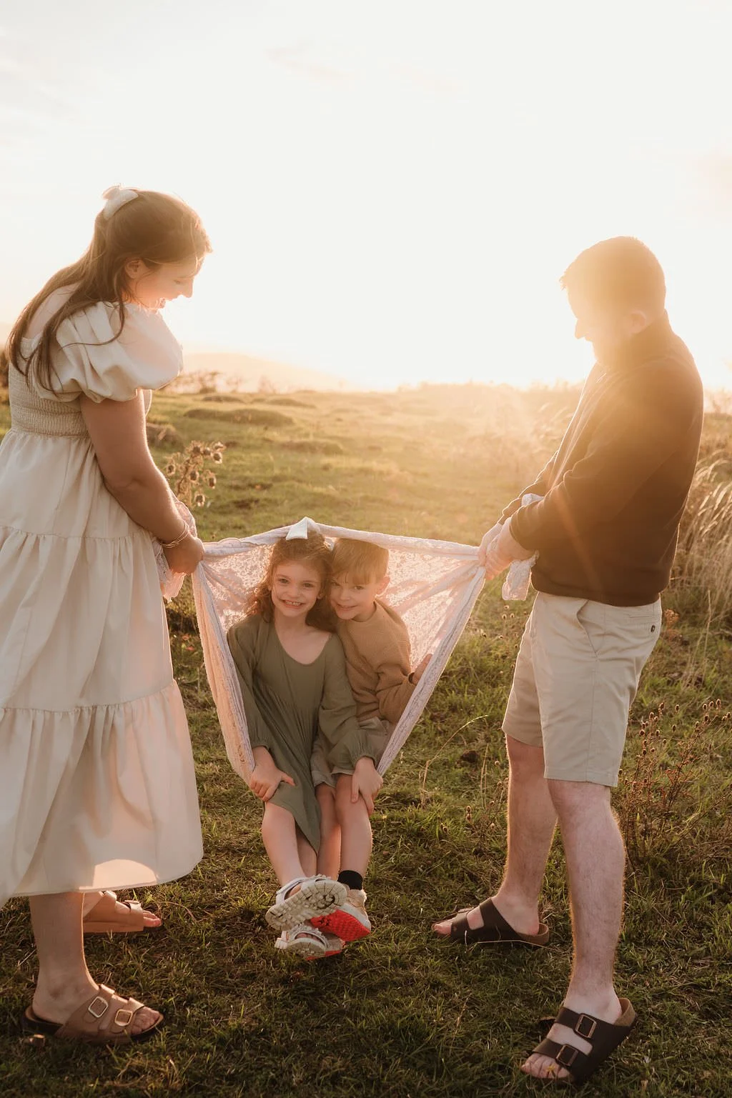 Cheltenham-outdoor-family-photographer-Mcinnes-86.jpg