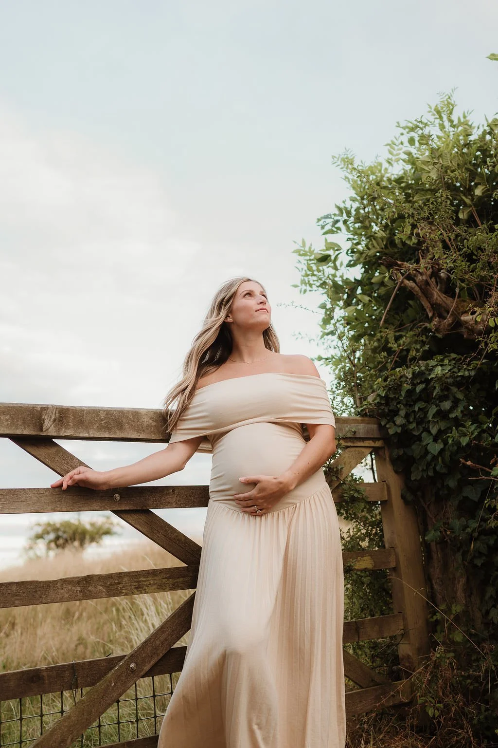 Cotswolds-outdoor-maternity-photographer-R&B-76.jpg