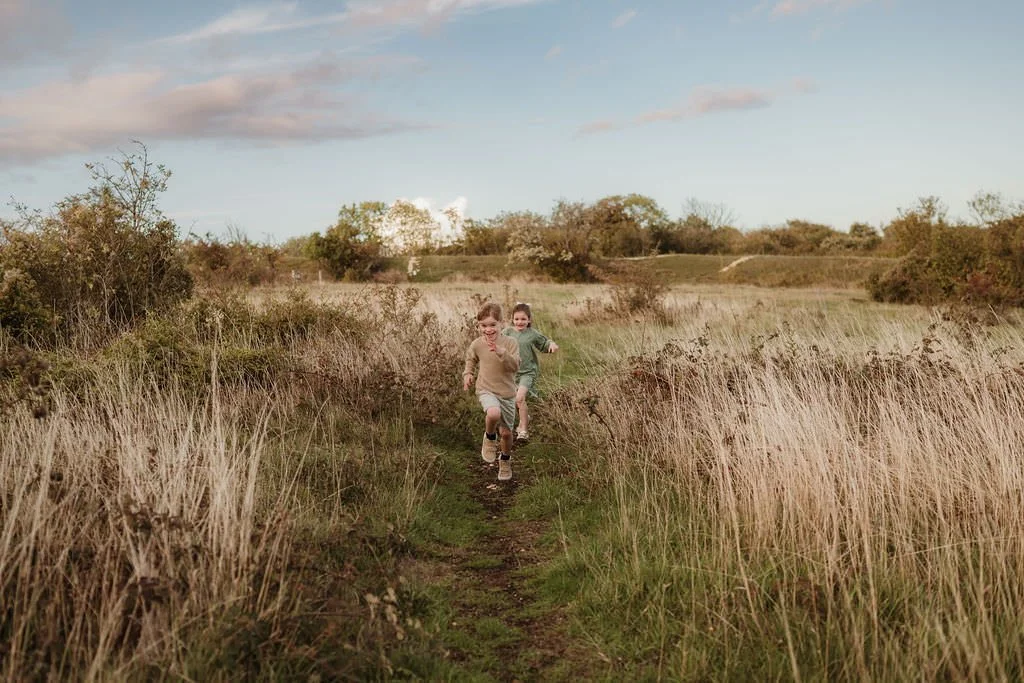 Cheltenham-outdoor-family-photographer-Mcinnes-5.jpg