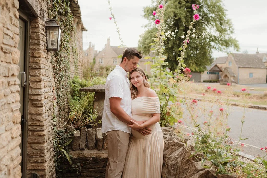 Cotswolds-outdoor-maternity-photographer-R&B-24.jpg