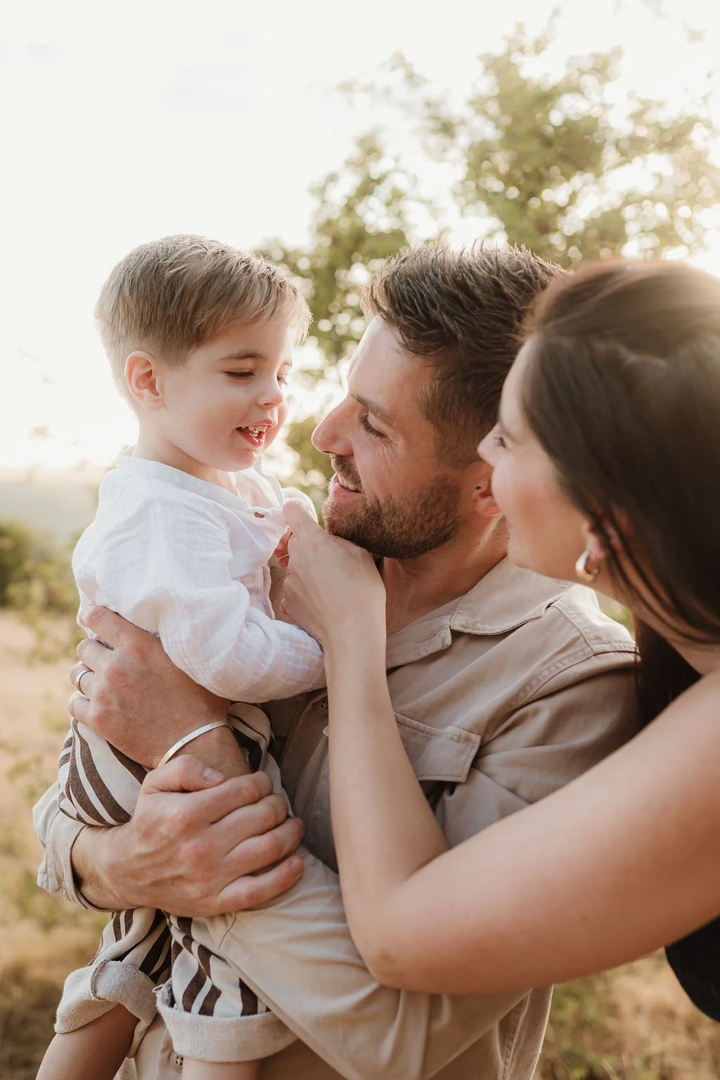 Cheltenham-outdoor-family-photographer-cox-7.jpg