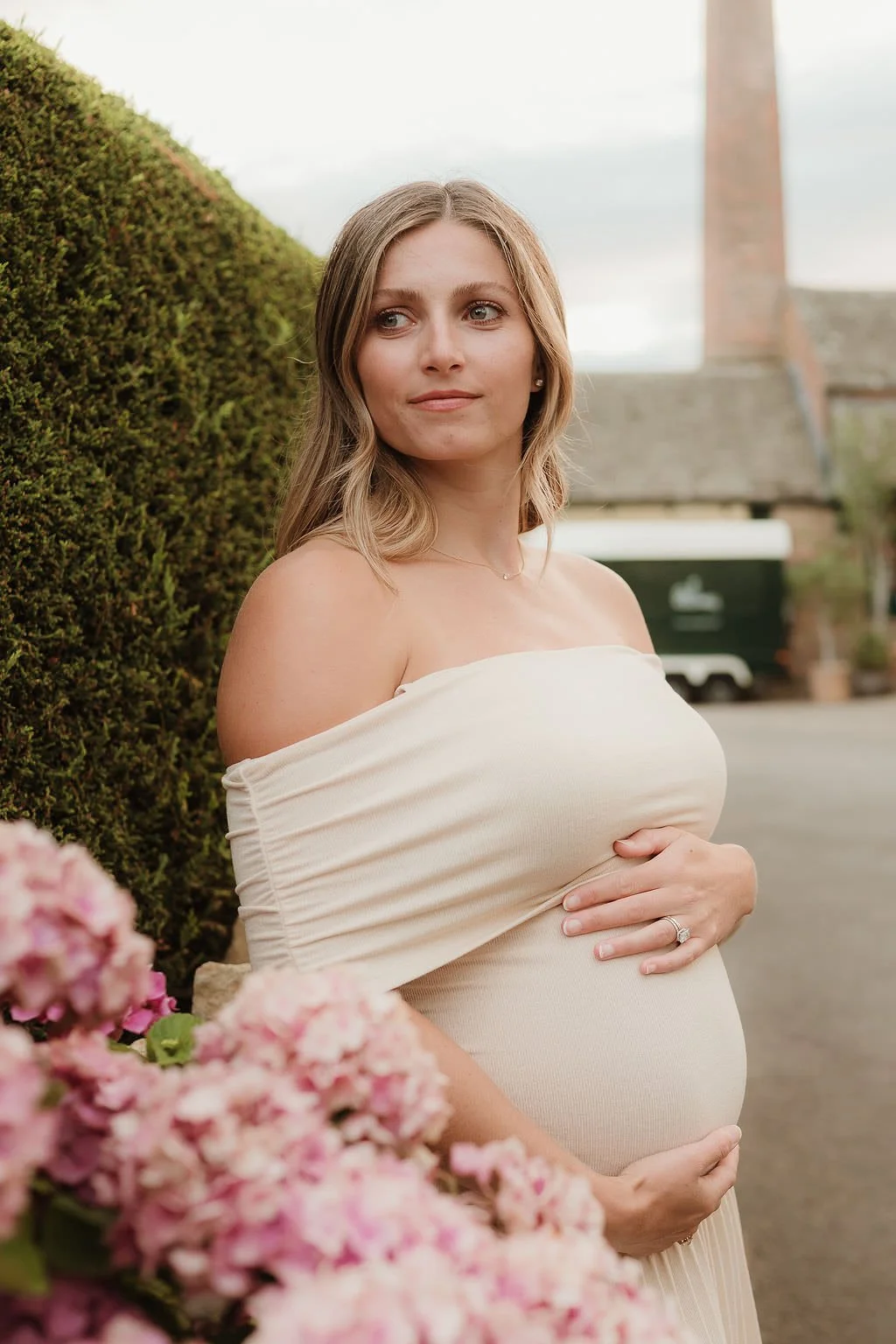 Cotswolds-outdoor-maternity-photographer-R&B-63.jpg