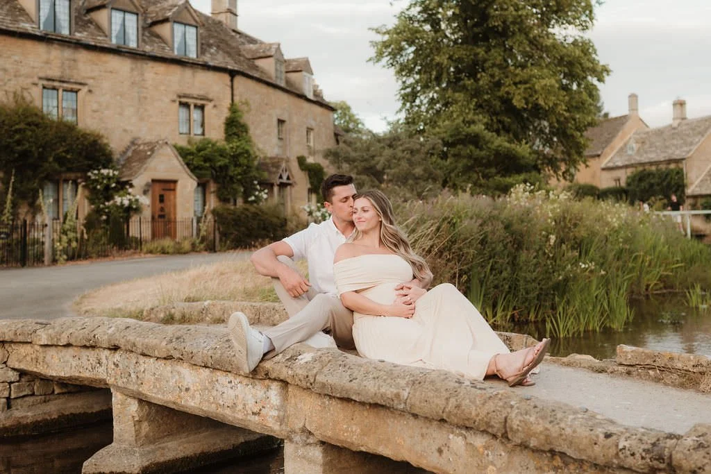 Cotswolds-outdoor-maternity-photographer-R&B-44.jpg
