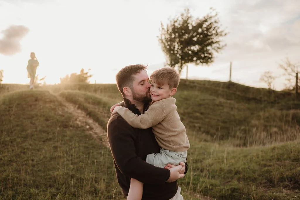 Cheltenham-outdoor-family-photographer-Mcinnes-45.jpg