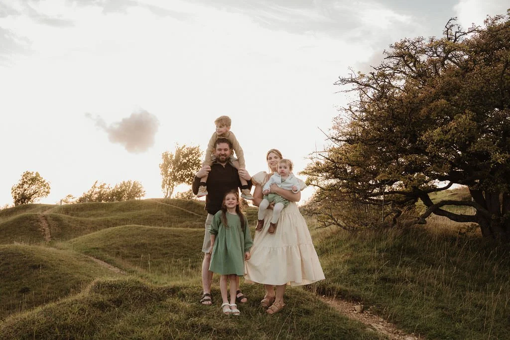 Cheltenham-outdoor-family-photographer-Mcinnes-27.jpg