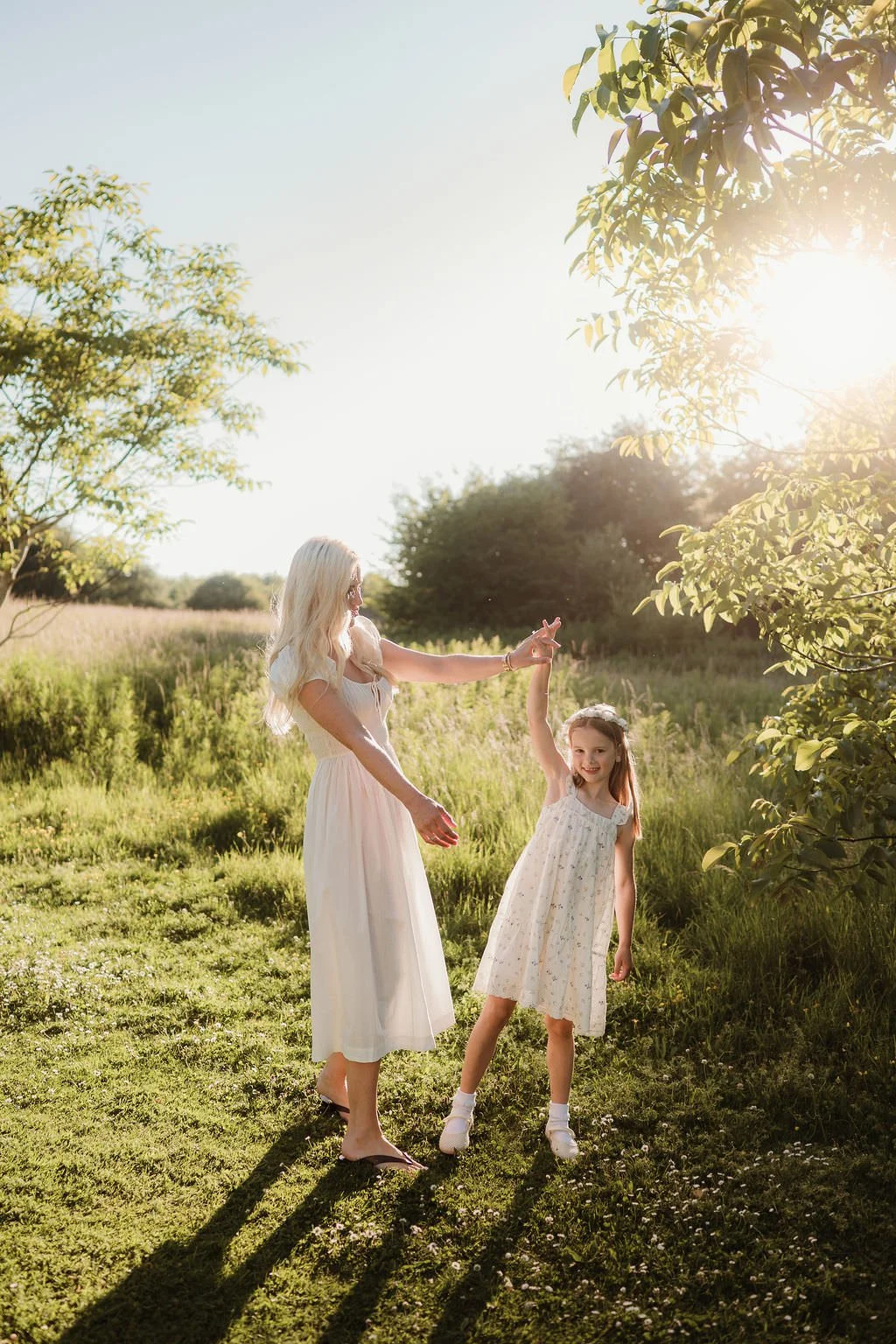 Cheltenham-outdoor-family-photographer-Morrow-9.jpg
