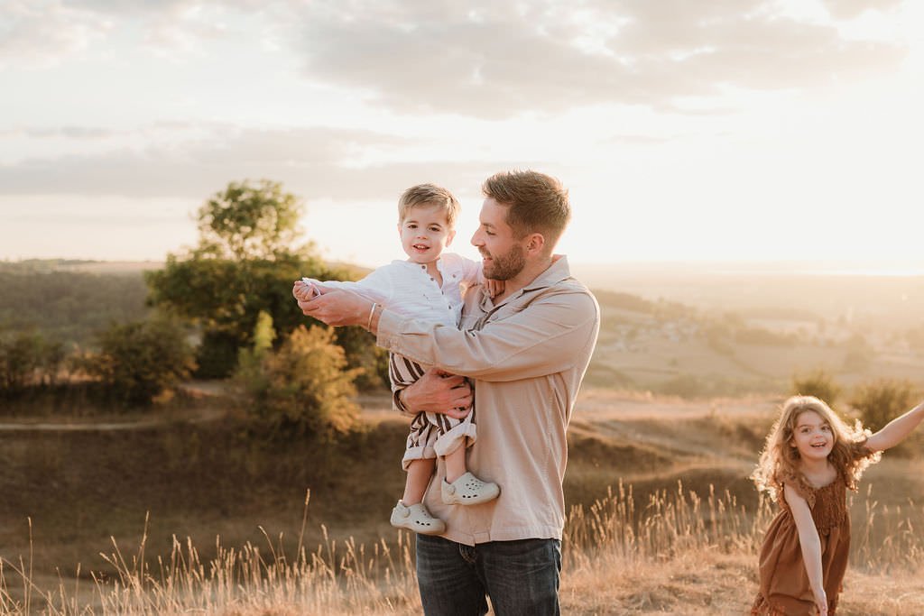 Cheltenham-outdoor-family-photographer-cox-73.jpg