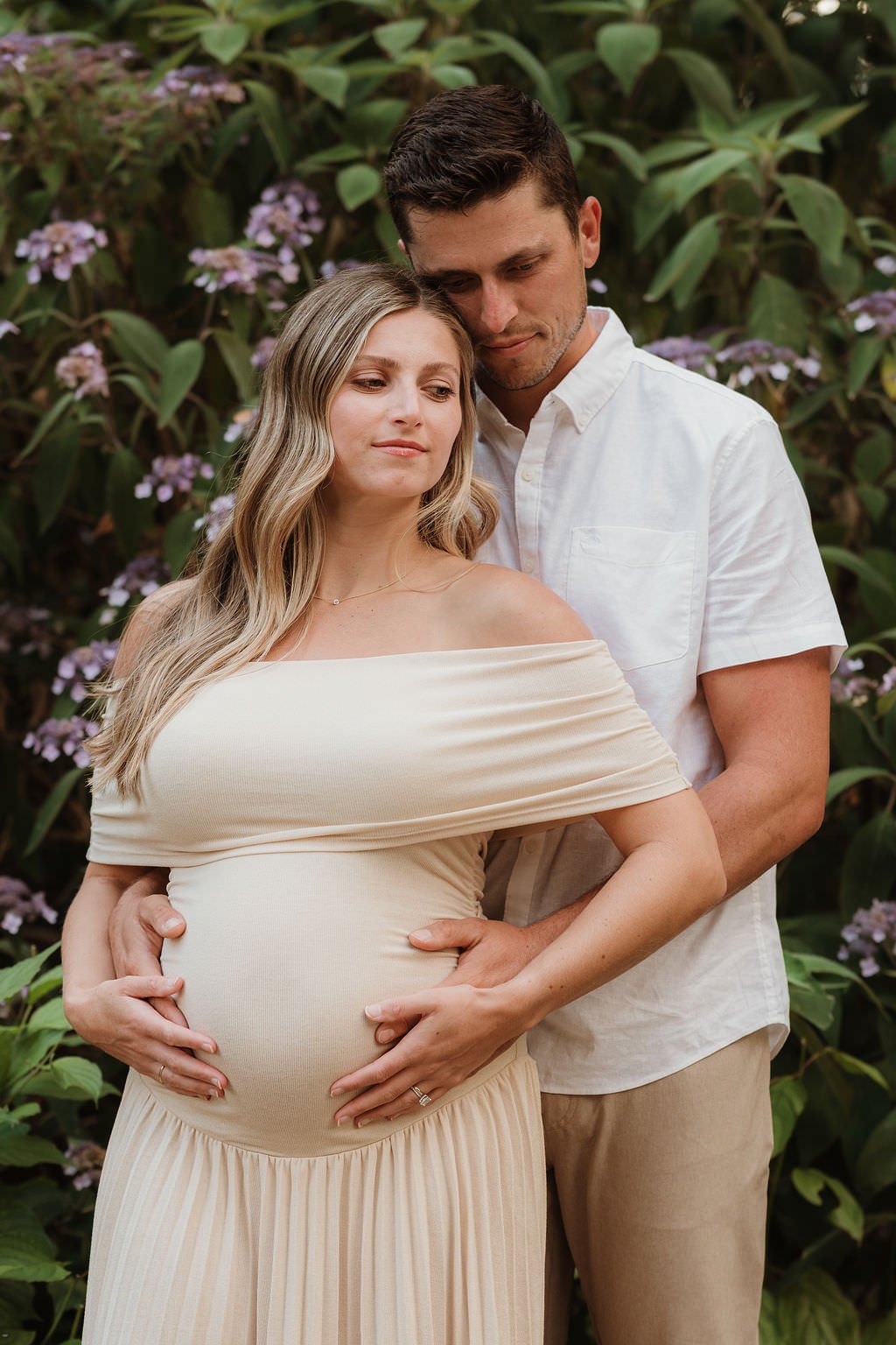 Cotswolds-outdoor-maternity-photographer-R&B-15.jpg