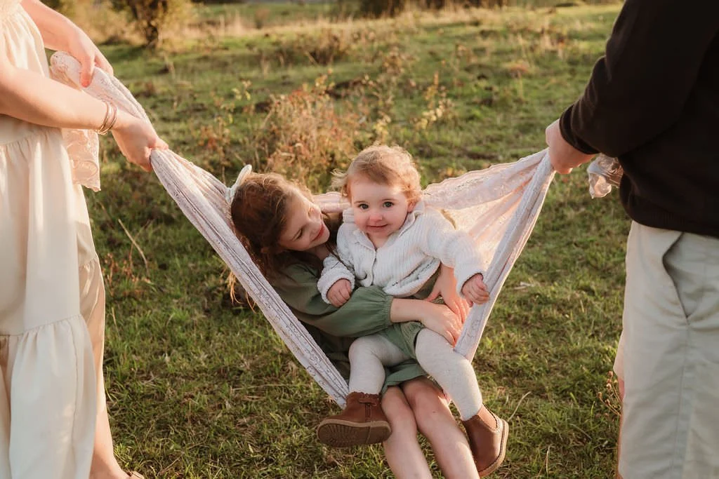 Cheltenham-outdoor-family-photographer-Mcinnes-83.jpg