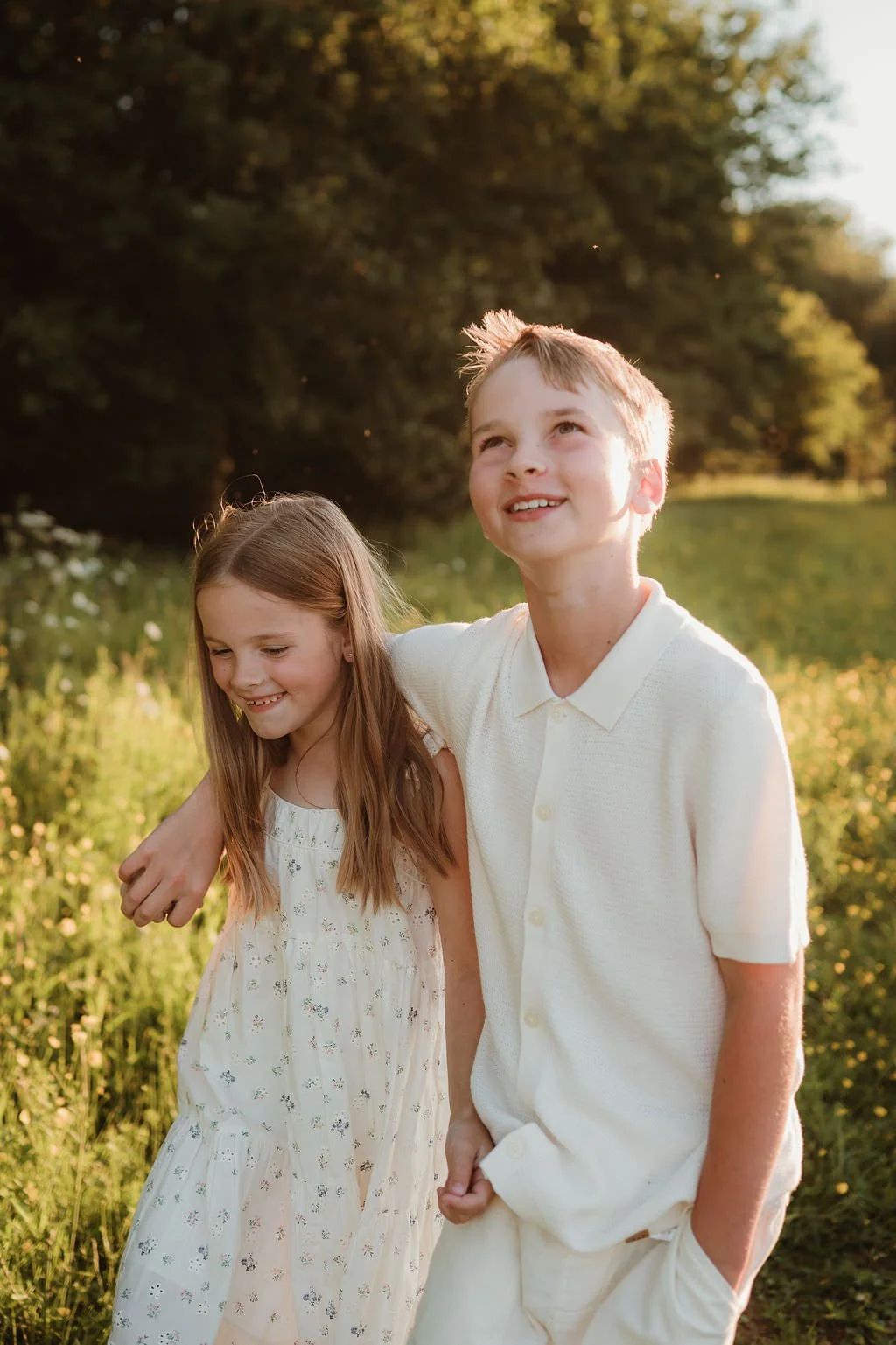 Cheltenham-outdoor-family-photographer-Morrow-70.jpg
