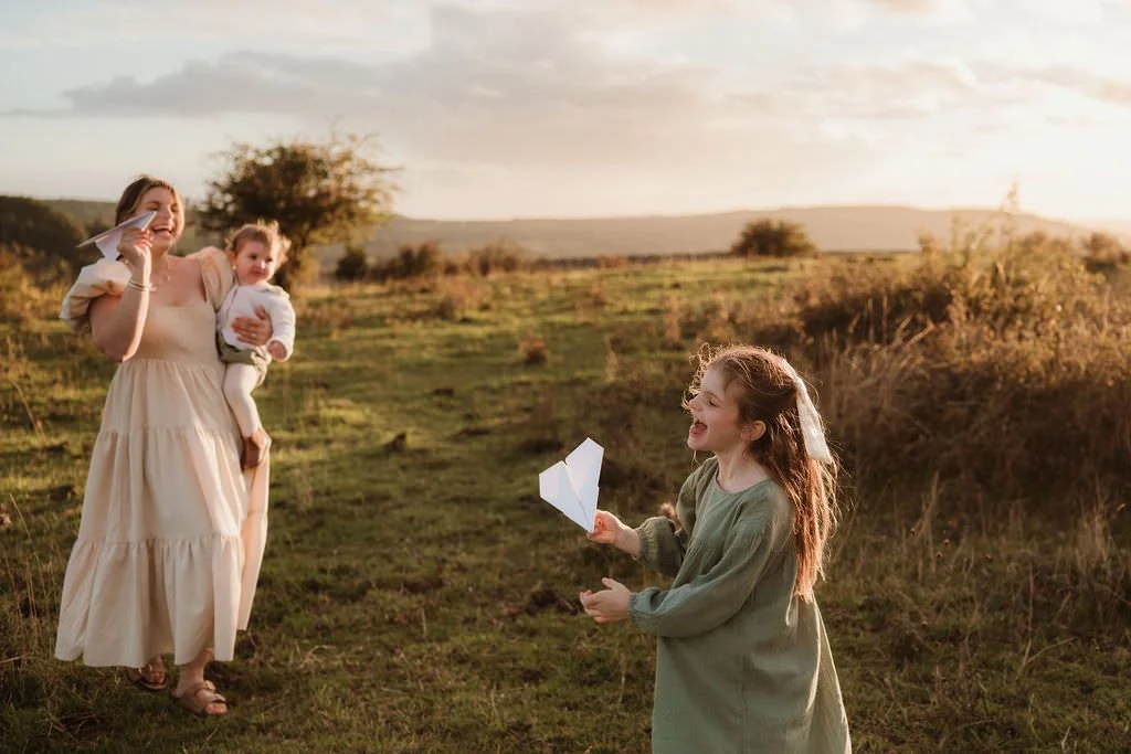 Cheltenham-outdoor-family-photographer-Mcinnes-66.jpg