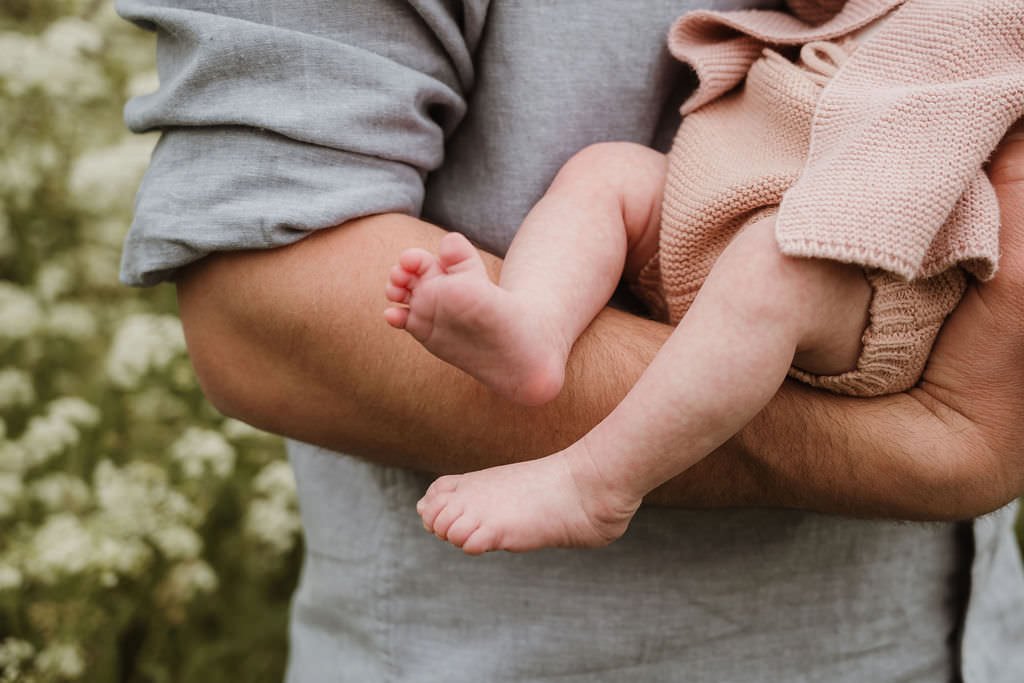 Cheltenham-newborn-photographer-reeves-11.jpg