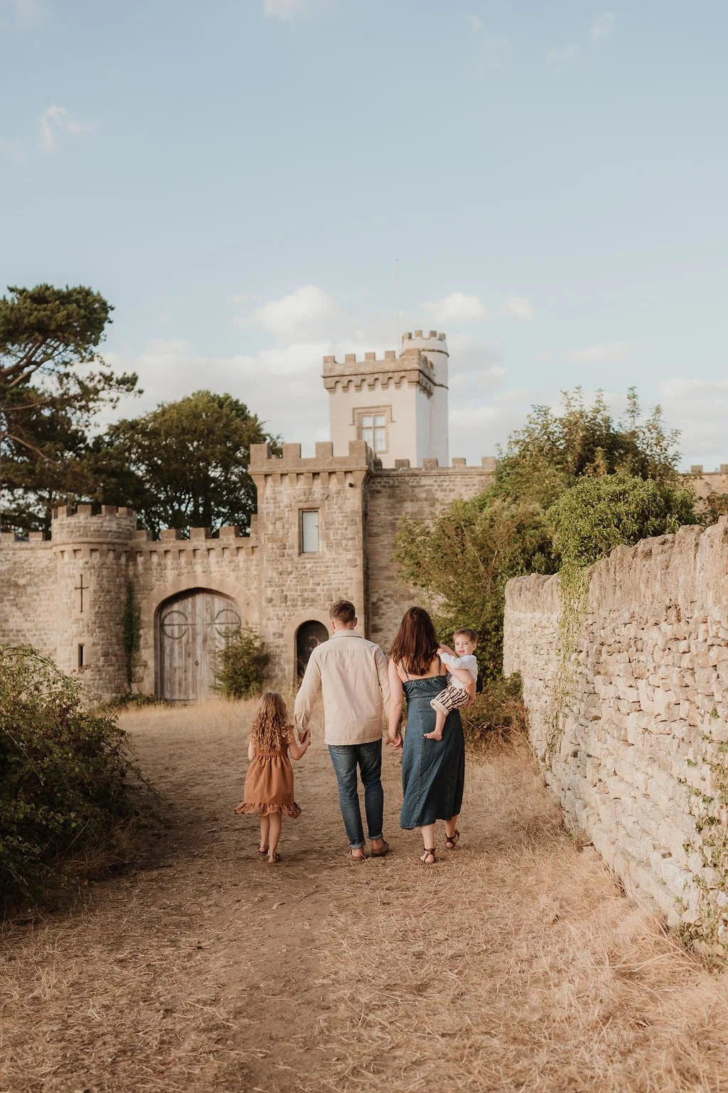 Cheltenham-outdoor-family-photographer-cox-17.jpg