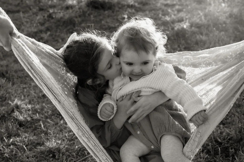 Cheltenham-outdoor-family-photographer-Mcinnes-82.jpg