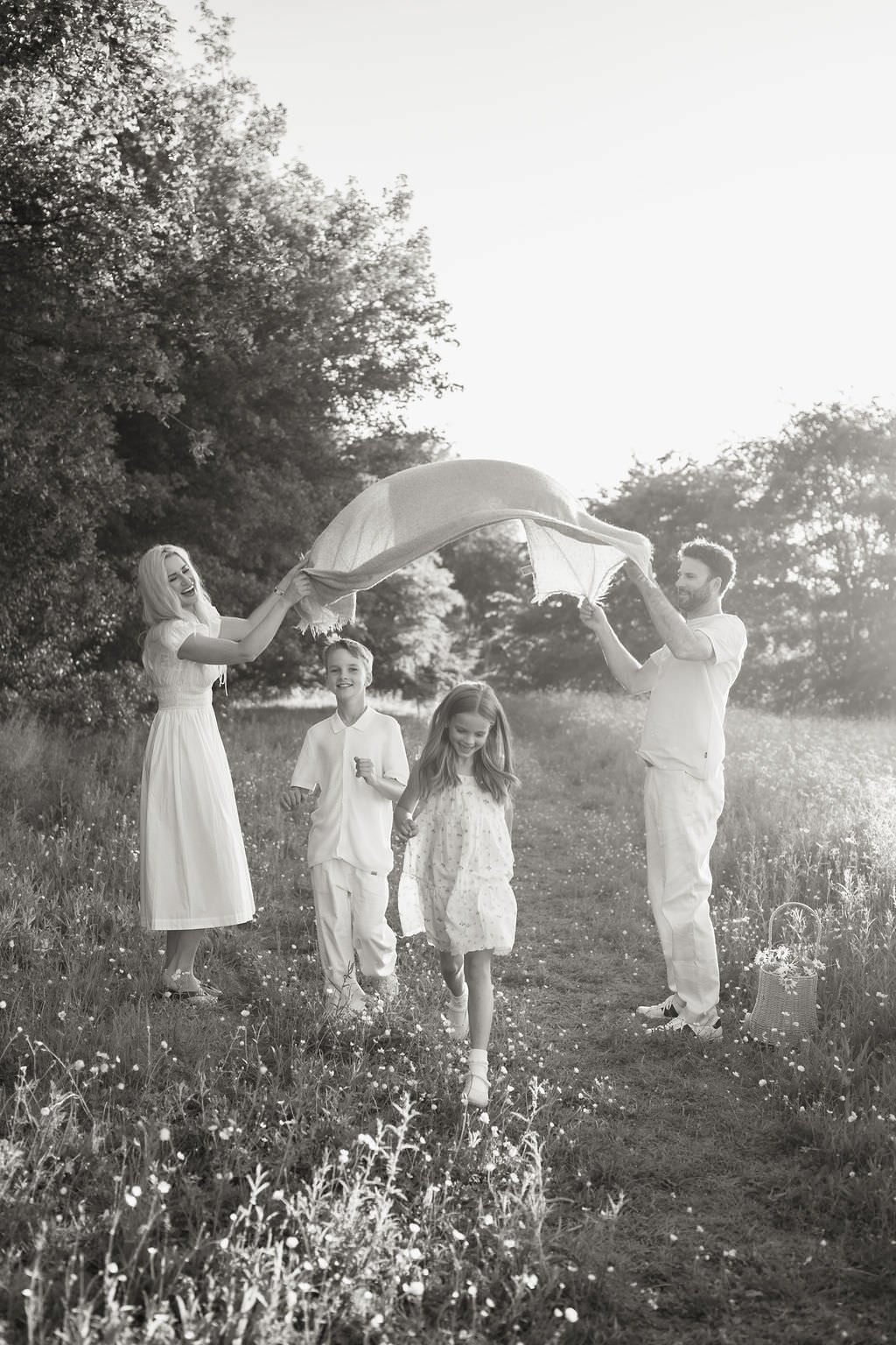 Cheltenham-outdoor-family-photographer-Morrow-60.jpg
