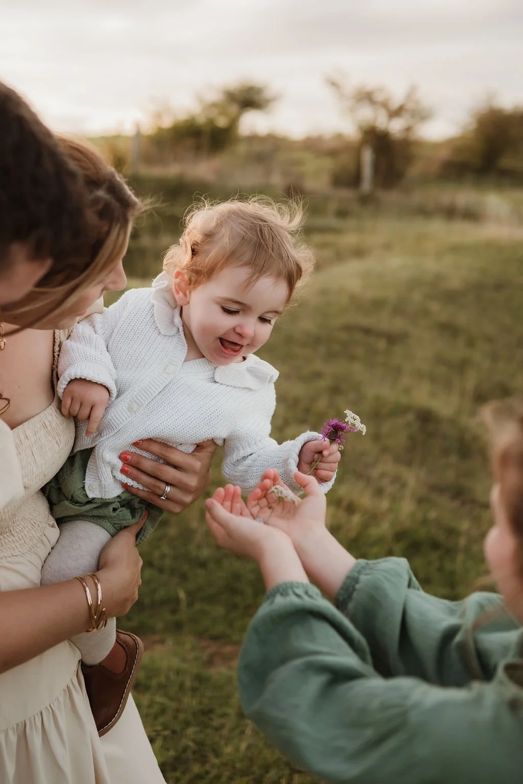 Cheltenham-outdoor-family-photographer-Mcinnes-57.jpg