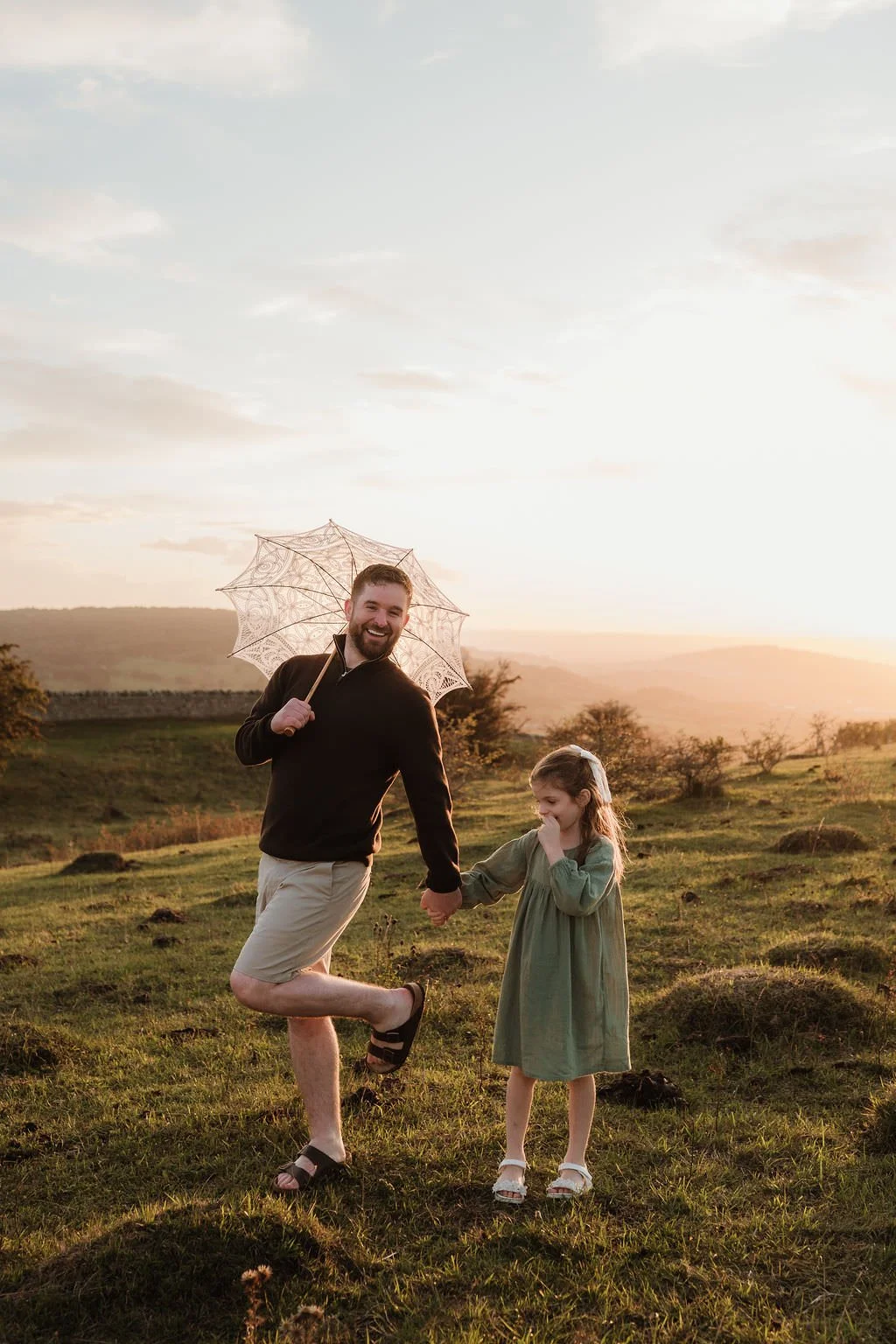 Cheltenham-outdoor-family-photographer-Mcinnes-94.jpg