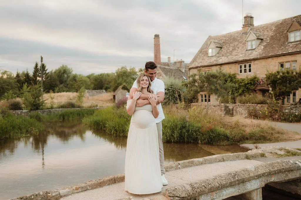 Cotswolds-outdoor-maternity-photographer-R&B-56.jpg