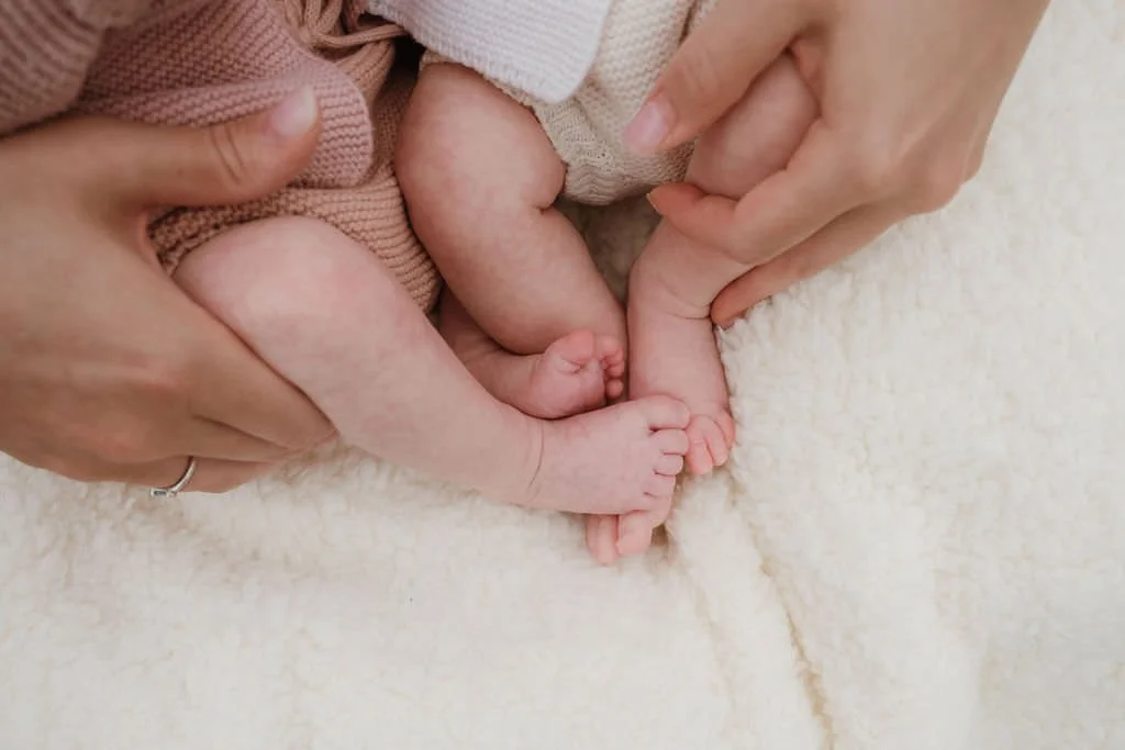 Cheltenham-newborn-photographer-reeves-24.jpg