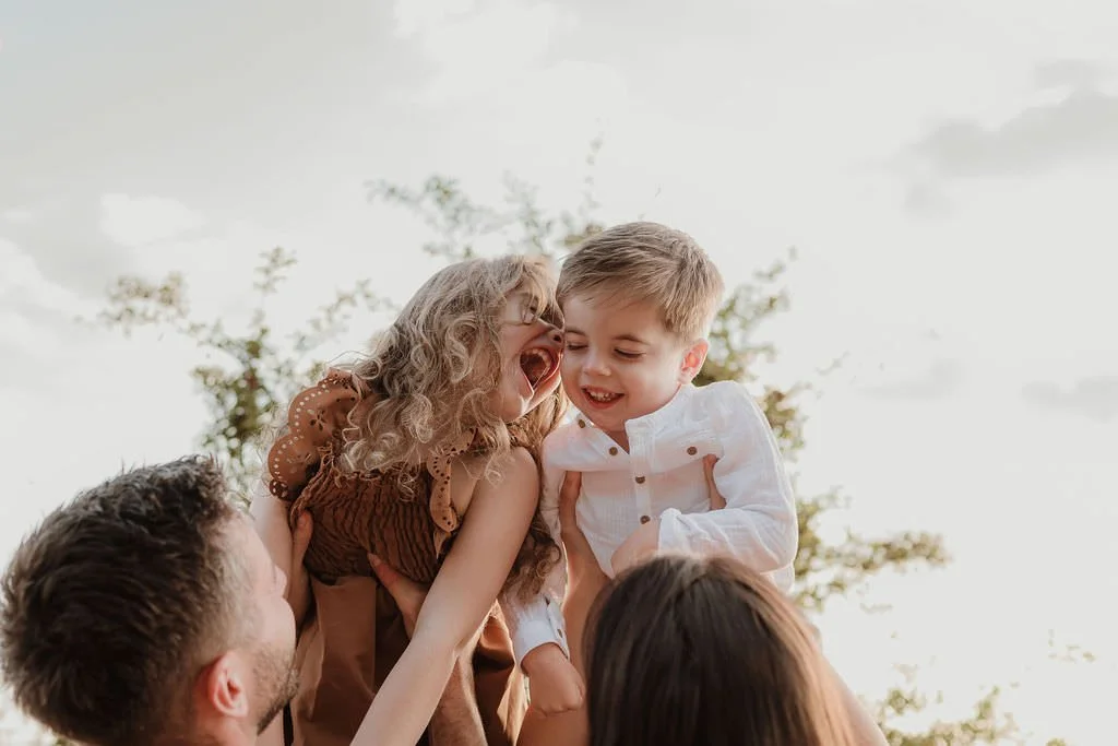 Cheltenham-outdoor-family-photographer-cox-14.jpg