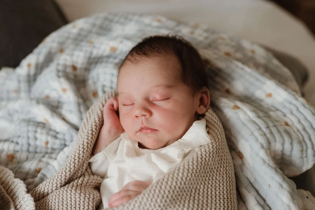 Swindon-newborn-photographer-thomas-83.jpg