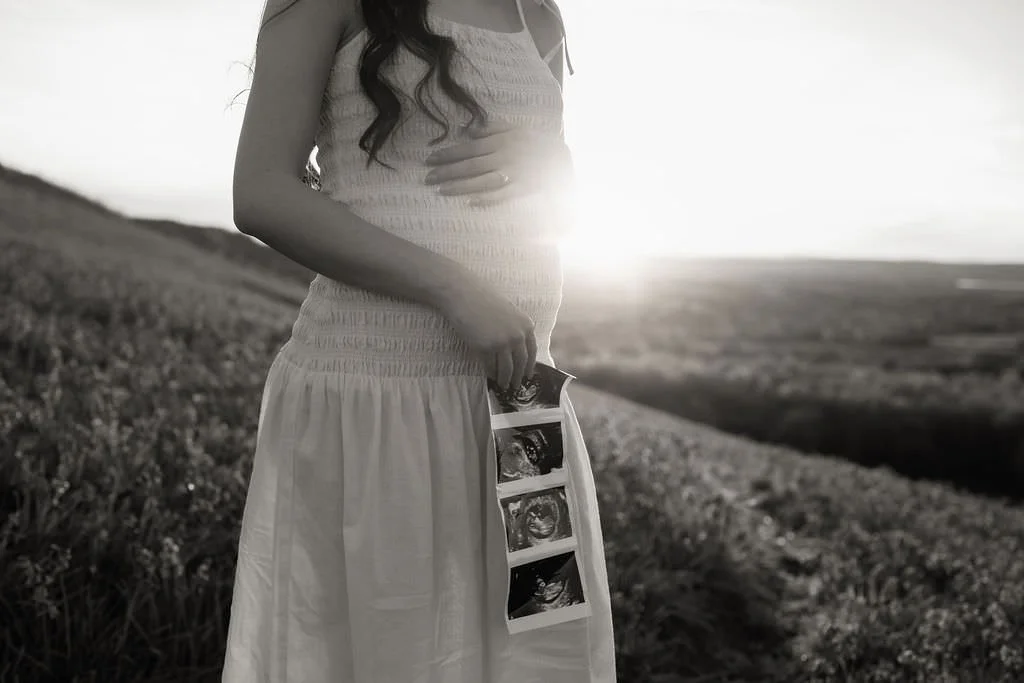 Cotswolds-maternity-photographer-m&l-59.jpg
