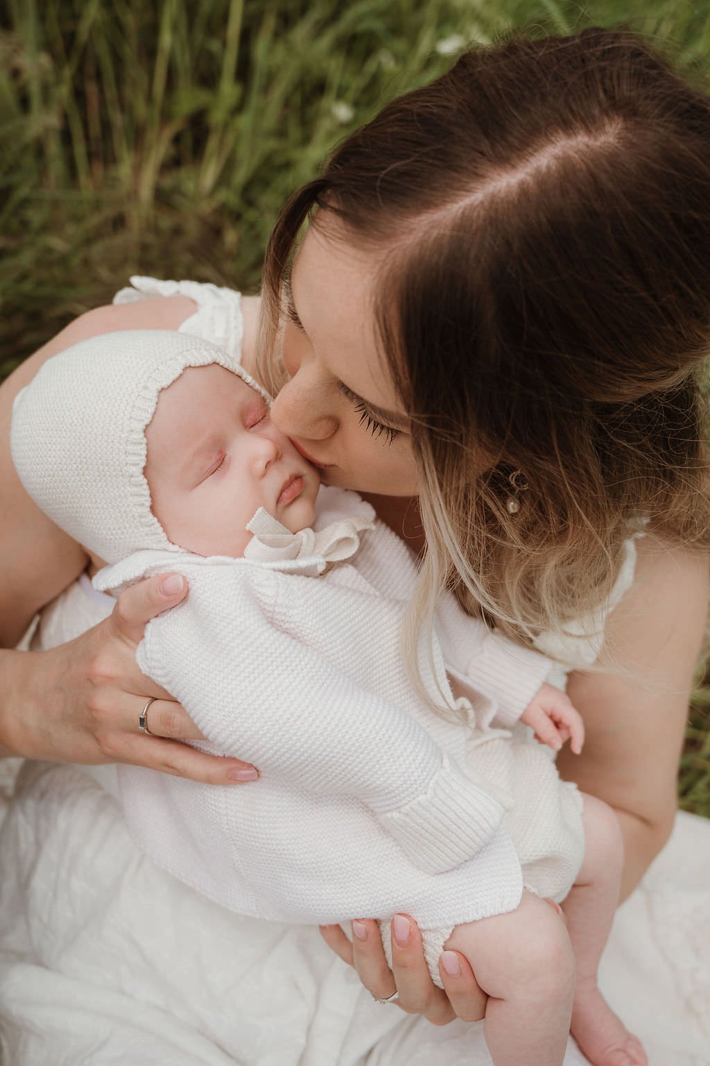 Cheltenham-newborn-photographer-reeves-73.jpg