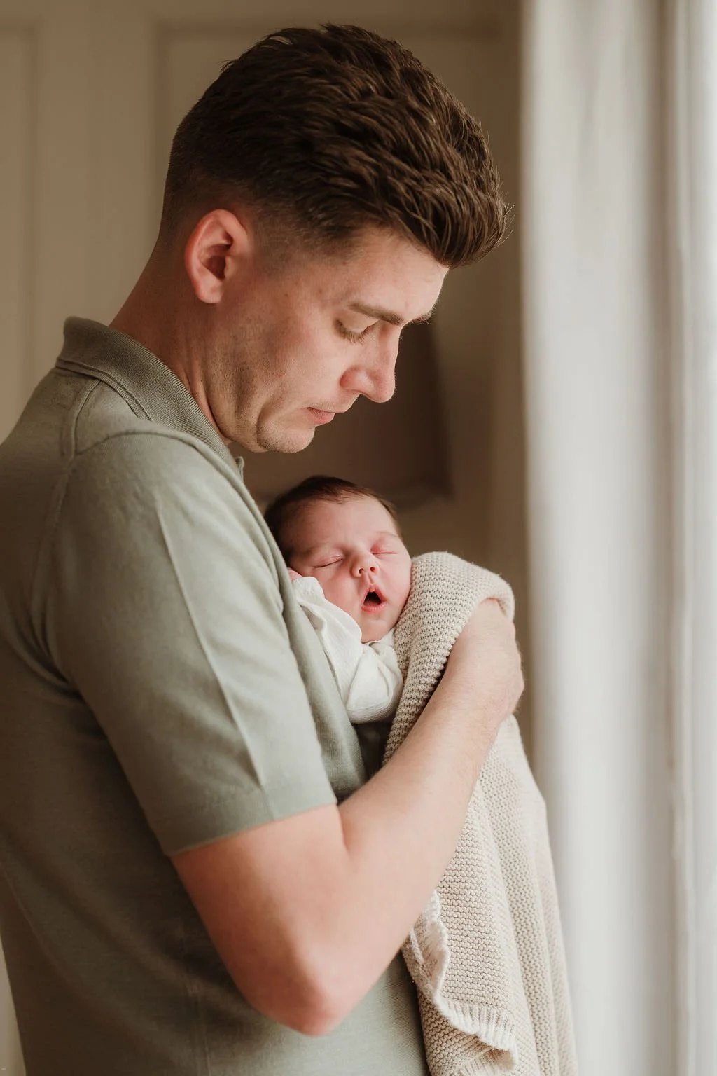 Swindon-newborn-photographer-thomas-34.jpg
