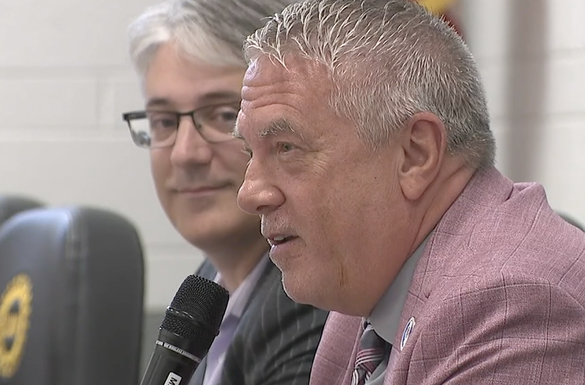 QC Illinois state legislators hold town hall to discuss lowering prescription drug prices