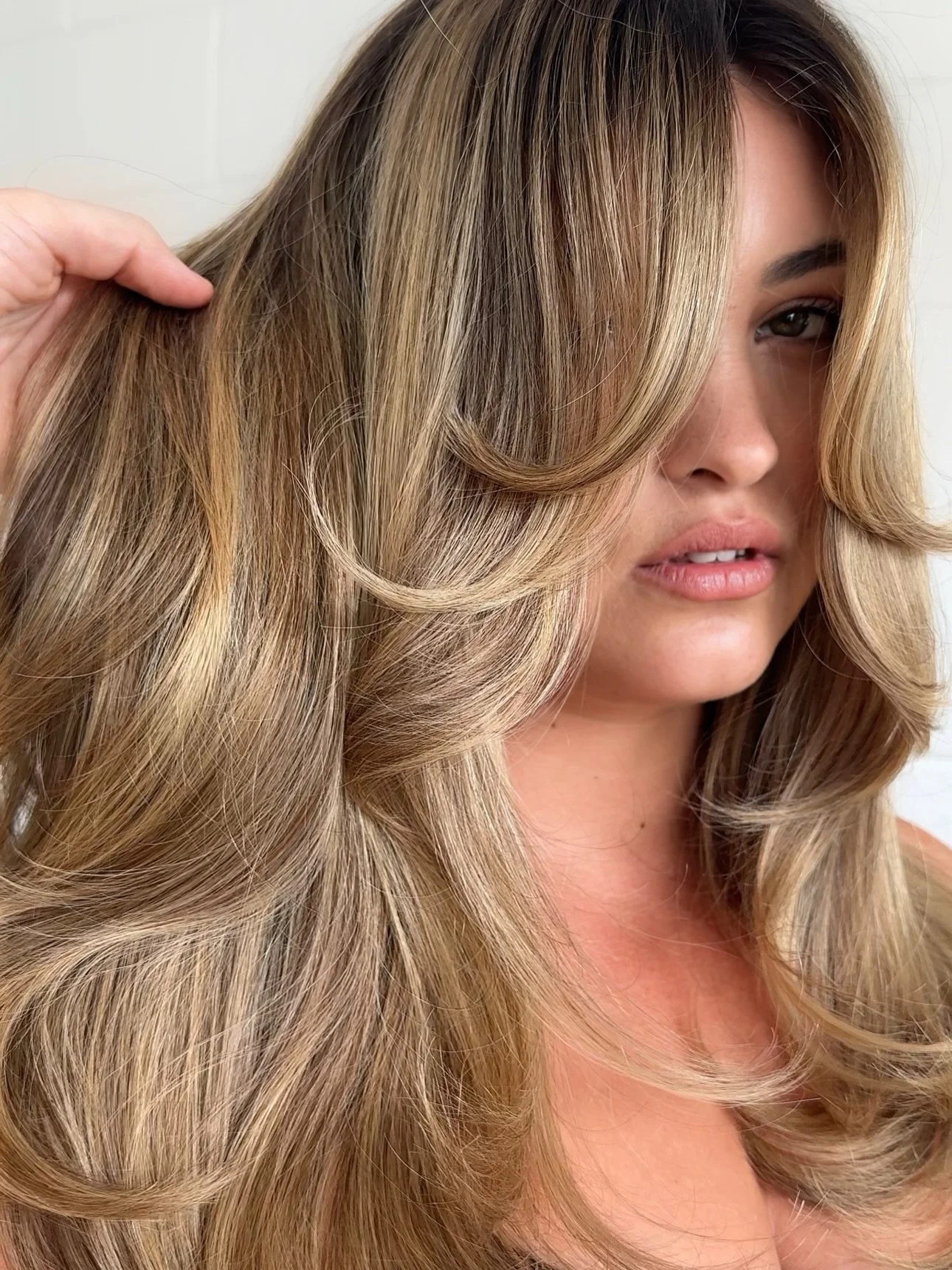 Spent the day teaching my boo&rsquo;s { @palomaroan_ } all things social, styling &amp; photo taking ❤️&zwj;🔥 

I miss Aus, my beaut team and gorgeous space ~ moments like these are spesh 🥹🇦🇺