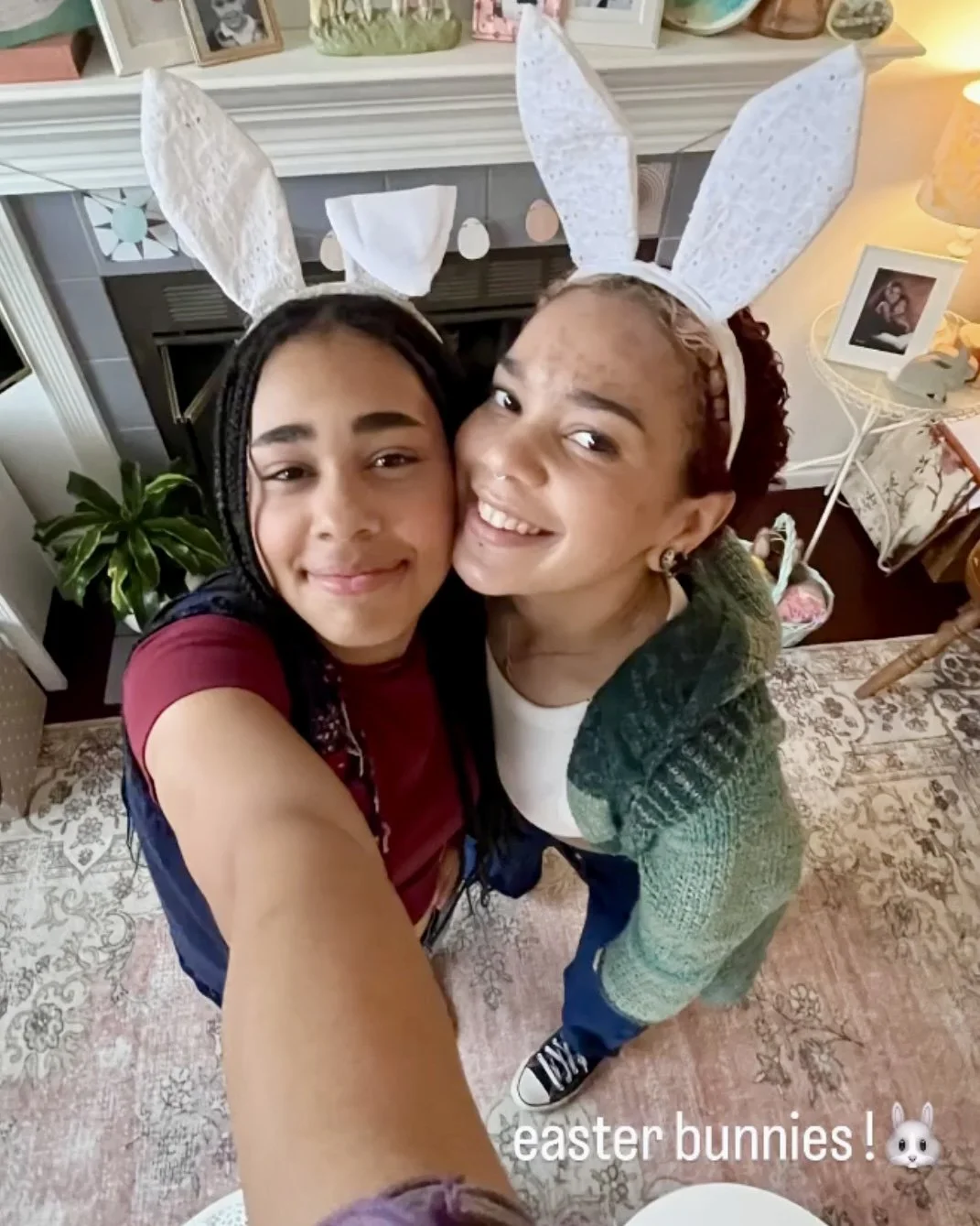 Angela Evans A Neat Day Professional Organizing and Declutter expert single mom of two girls empty nester keeping like organized when it gets messy