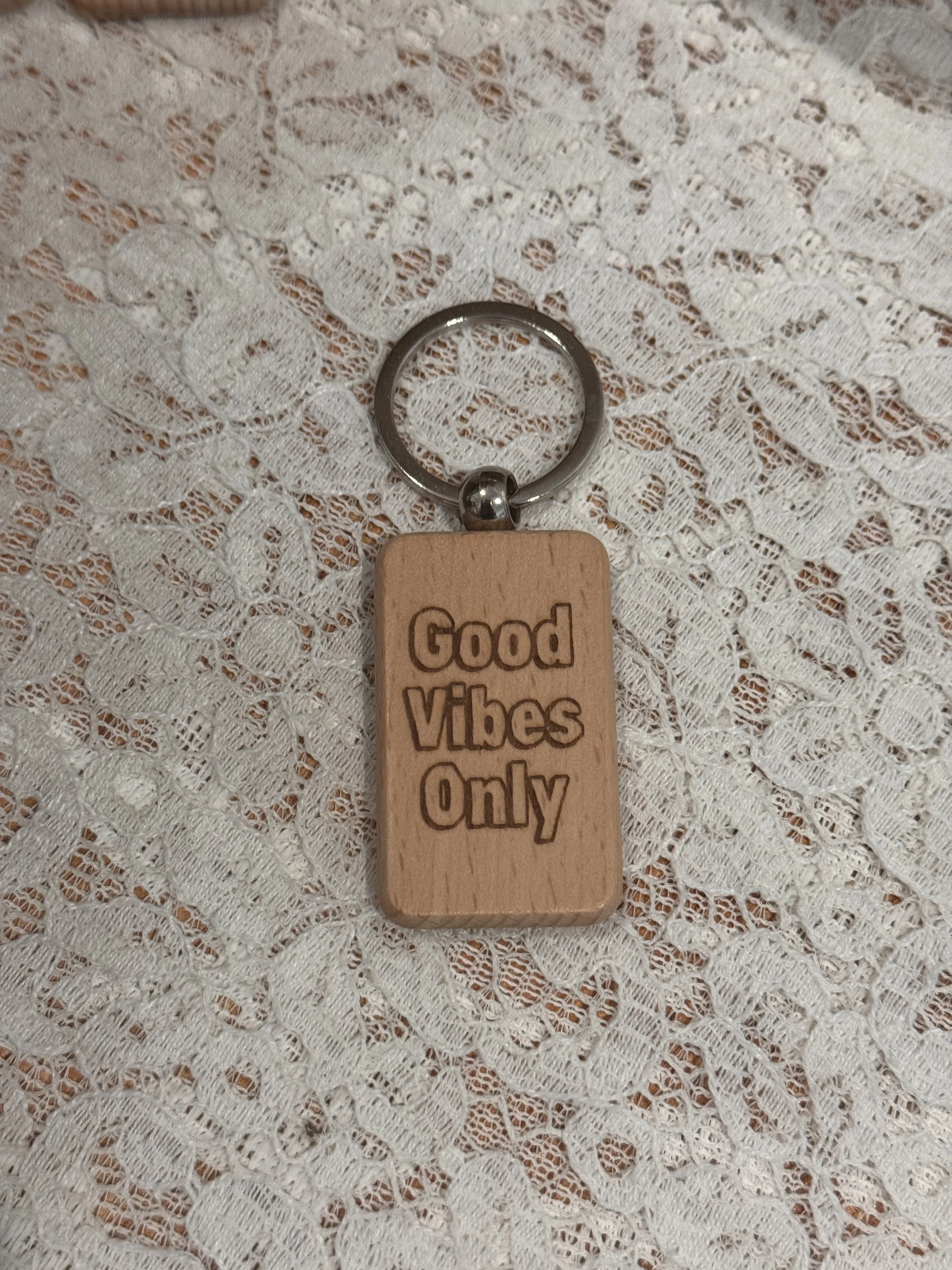Good Vibes Only Keychain