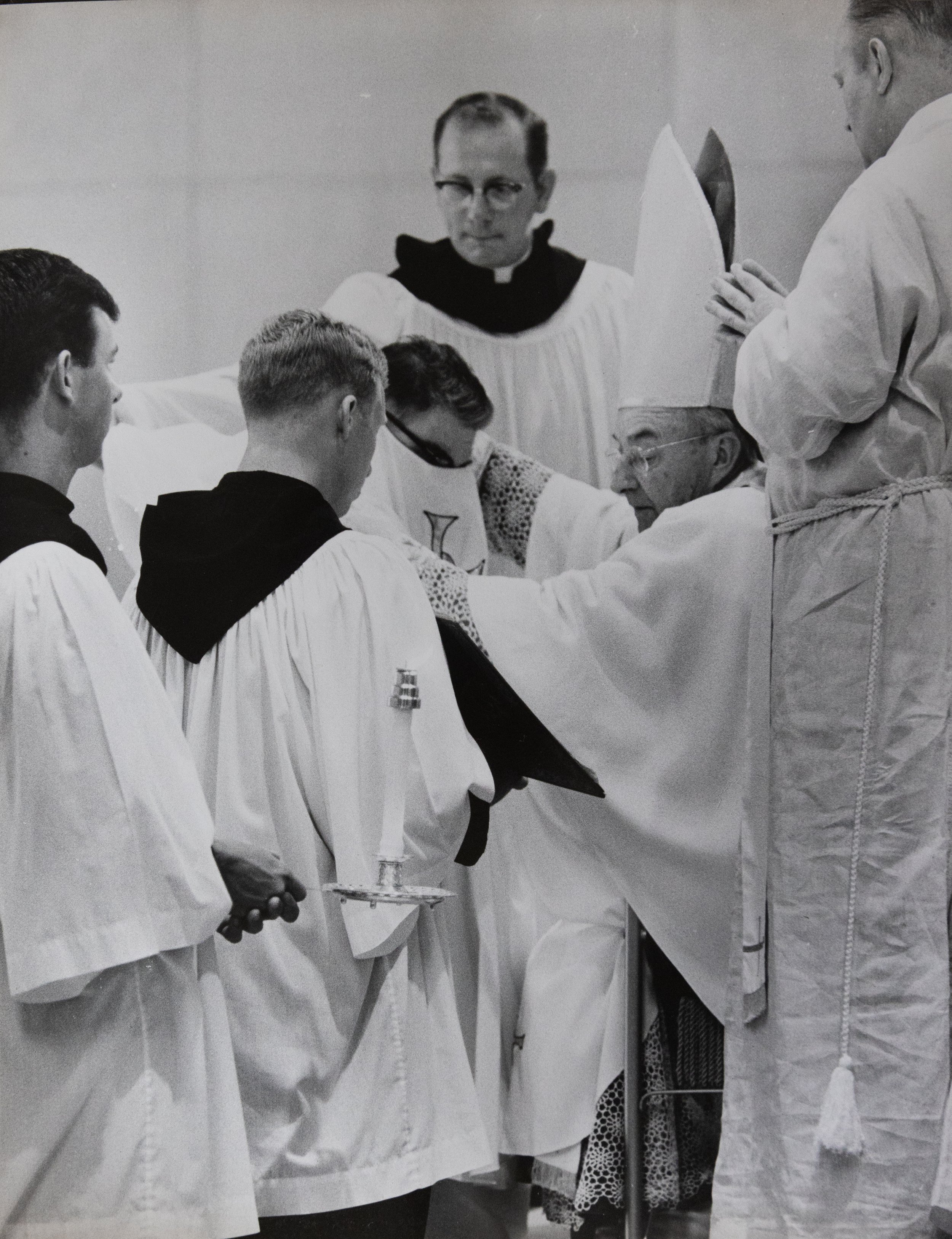 Fr. Matthew Ordination-30.jpg