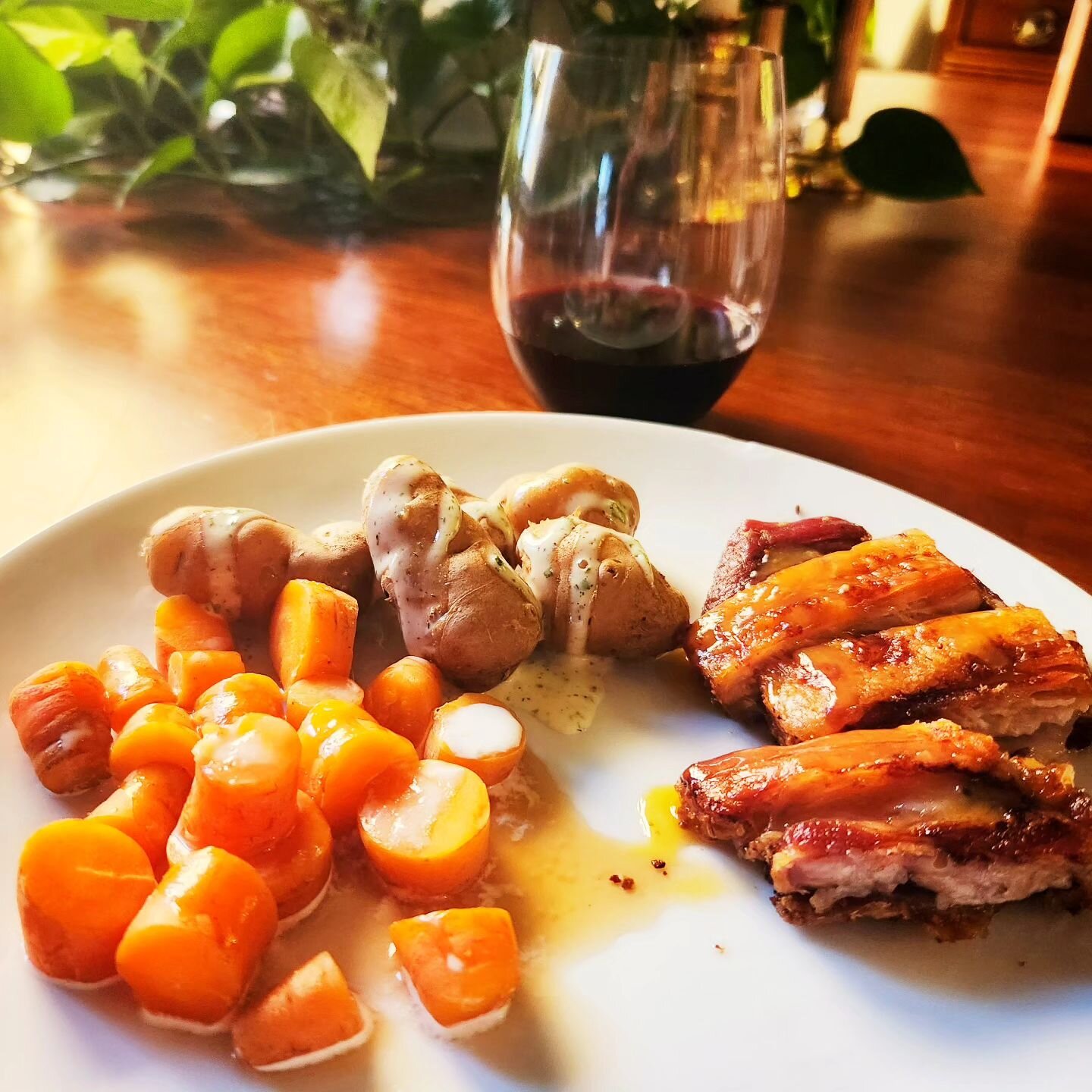 Nontraditional Thanksgiving.  #skagitriverranch roasted pork belly, #kirsopfarm carrots, and #alverezorganicfarms ozette potatoes. 
#grateful #eatsustainably #eatlocal #eattheseason #eatlocallygrown #universitydistrictfarmersmarket