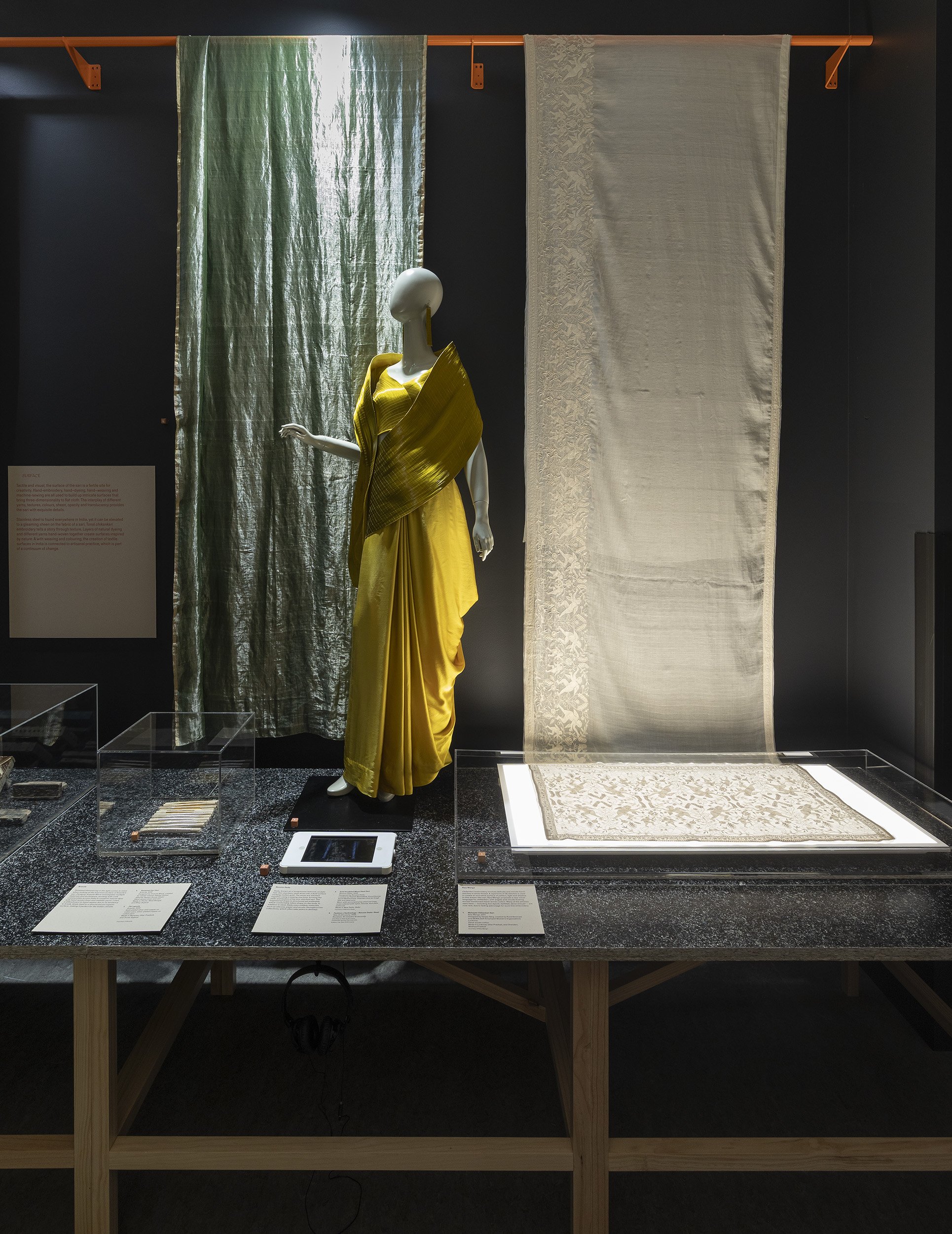 studio-peter-king-Bunjil_Offbeat-Sari_46.jpg
