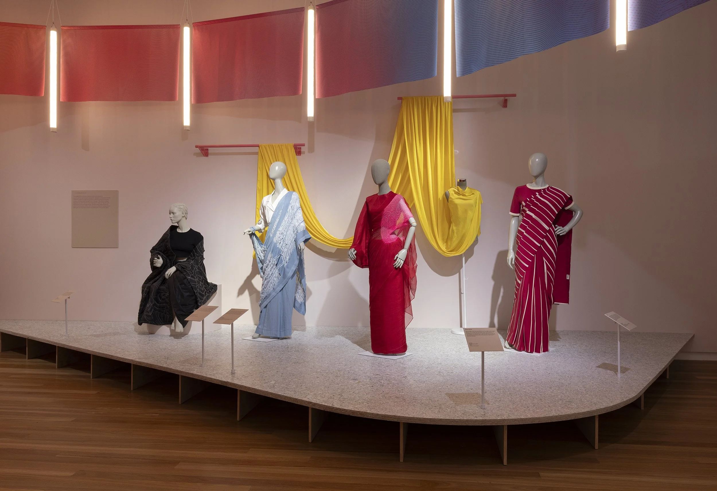 studio-peter-king-Bunjil_Offbeat-Sari_7.jpg