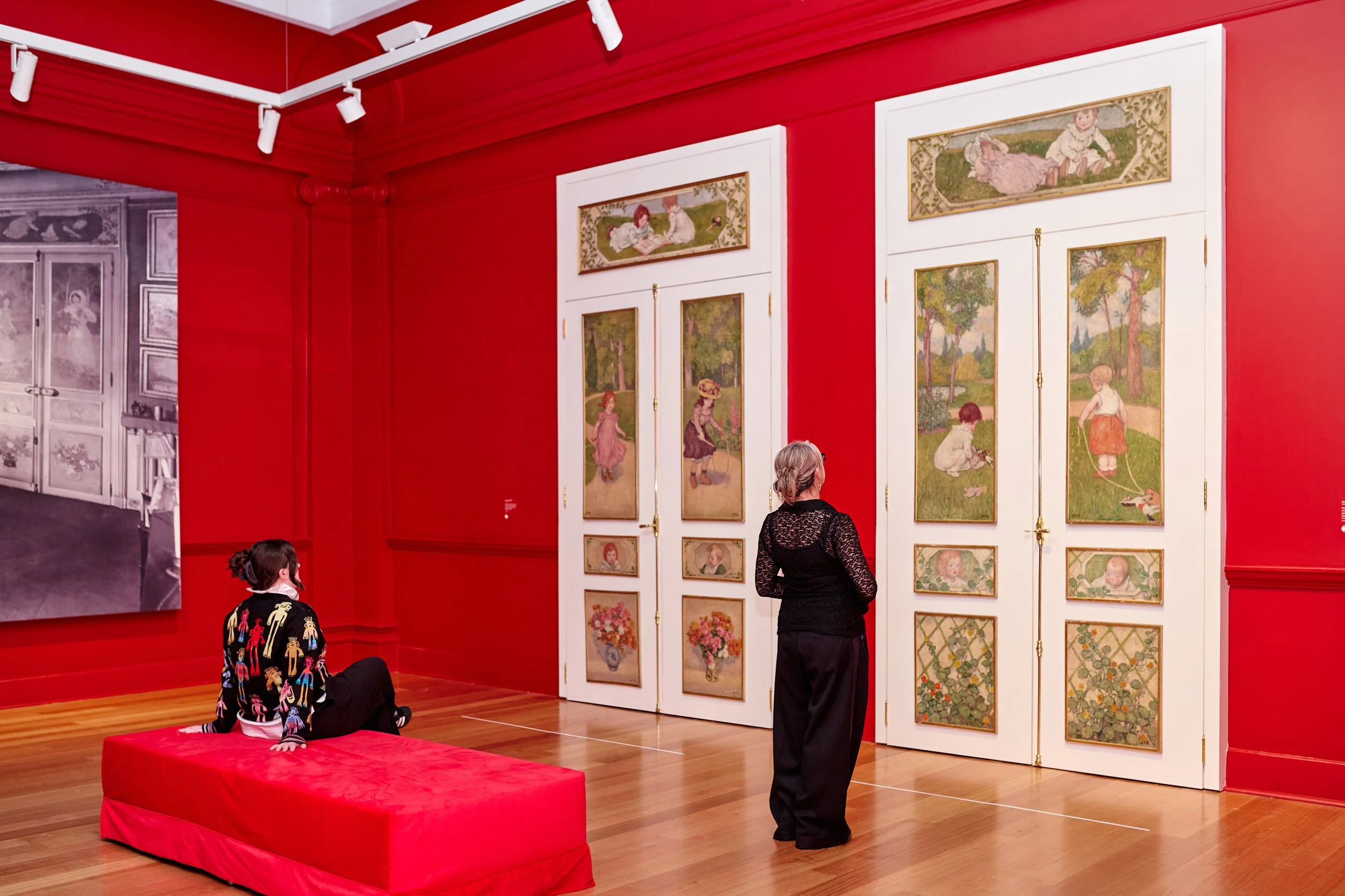 studio-peter-king-discovering-the-impressionists-exhibition-people22.jpg