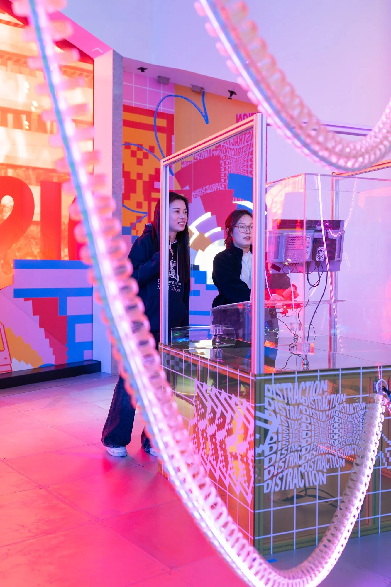 studio-peter-king-science-gallery-melbourne-distraction14.jpg