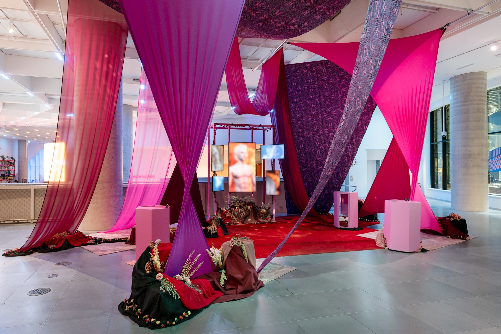 studio-peter-king-science-gallery-melbourne-distraction17.jpg